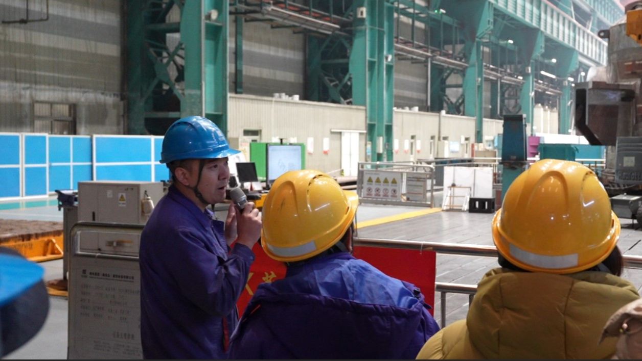 “携手并进，，，重装有我——尊龙凯时重装职工眷属开放日暨公司品牌建设日”运动圆满竣事-尊龙凯时